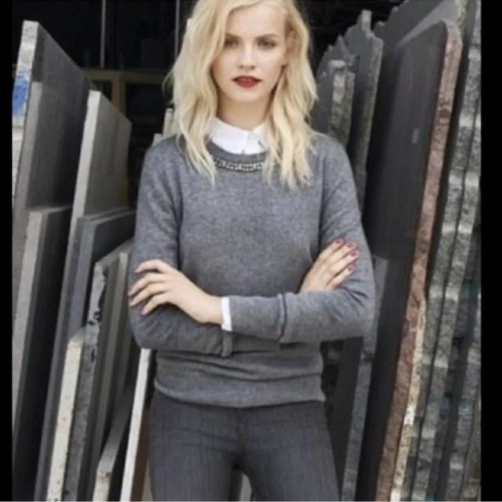 Equipment Femme Sweater Women’s M Gray Pullover Embellished Neck - Picture 1 of 13